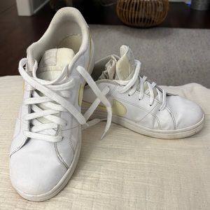 Used Nike yellow/white 9.5